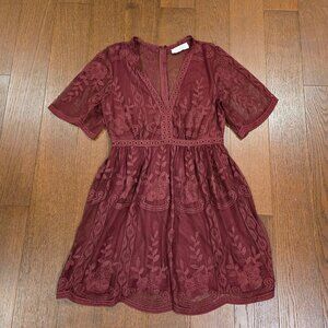 Bella Ella Burgundy Crochet Lace Dress Women's Medium